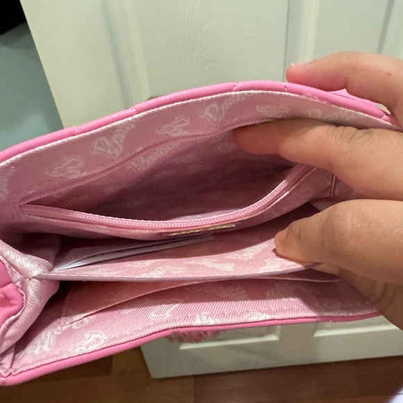 Barbie x ALDO crossbody bag - Picture 10 of 11